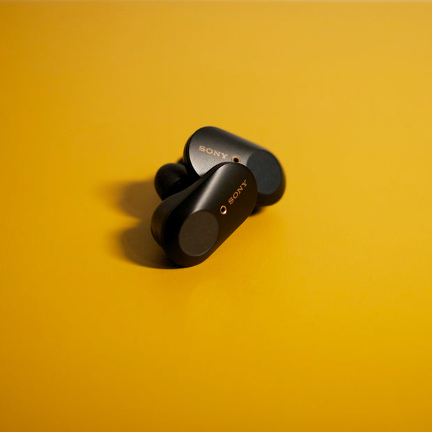 <h4><strong>New in</strong></h4><h1>Earbuds</h1>