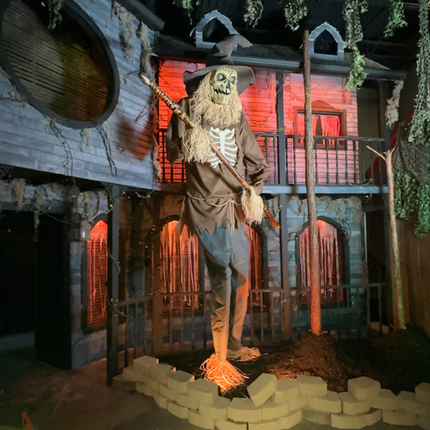 Haunted Living 12-ft Lighted Animatronic Scarecrow